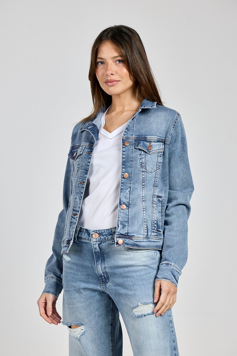 ART. 067 | CAMPERA NEVADA CLÁSICA ELASTIZADO