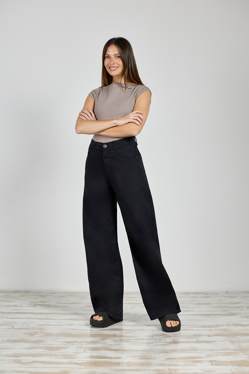 ART. 171 | WIDE LEG NEGRO CLÁSICO ELASTIZADO