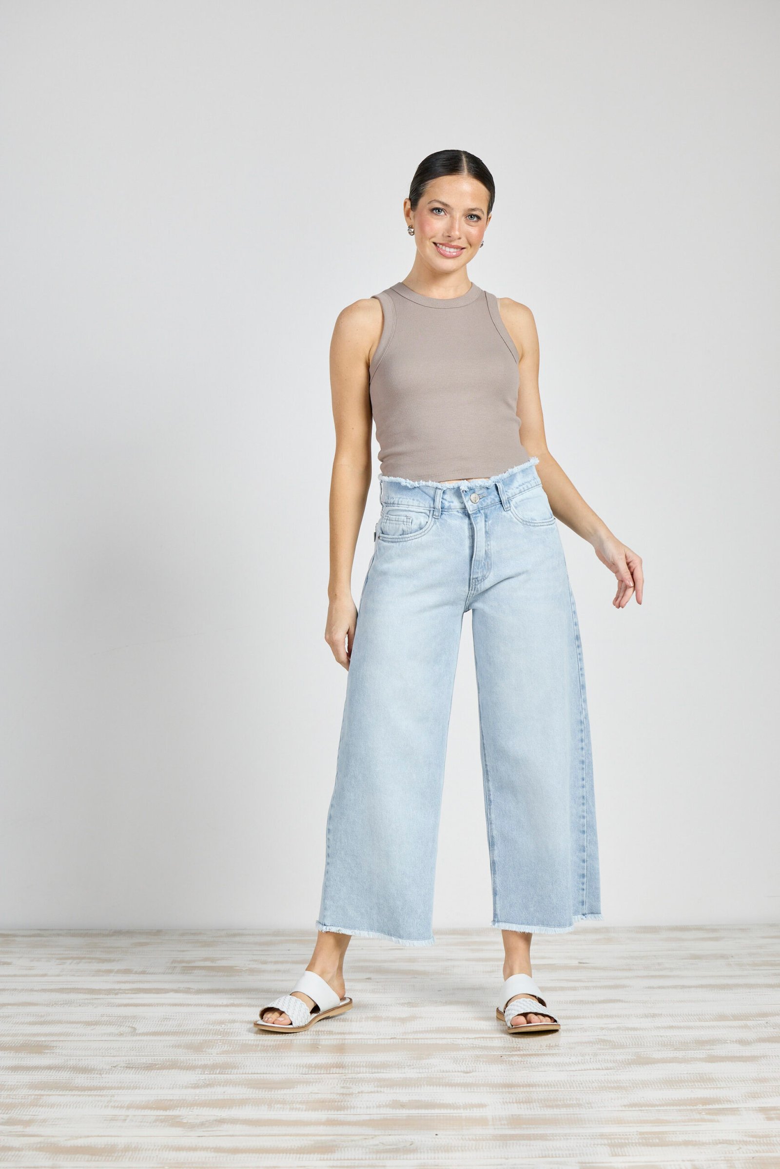 ART. 344 | WIDE LEG CROP CELESTE CINTURA DEFLECADA RÍGIDO